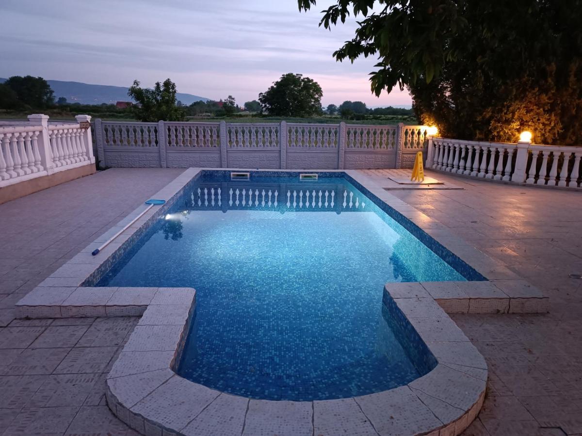 V & V Villa Lalince Εξωτερικό φωτογραφία
